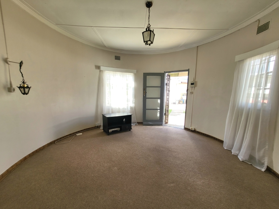 4 Bedroom Property for Sale in Odendaalsrus Free State